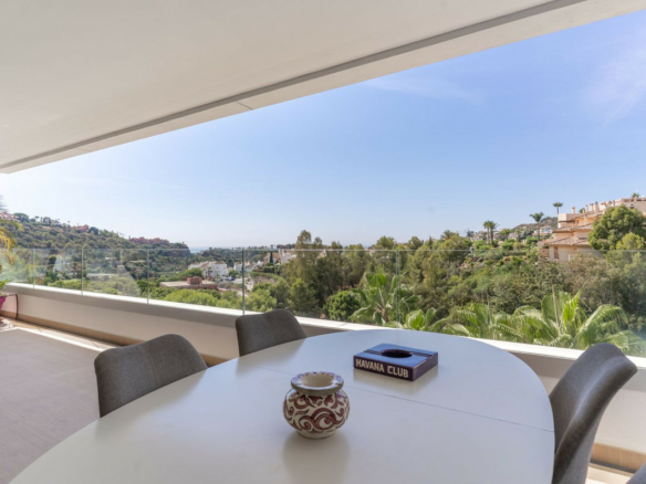 Benahavis – 3B Duplex Penthouse  – Great Views