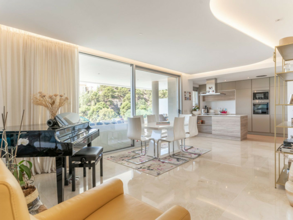 Benahavis – 3B Duplex Penthouse  – Great Views