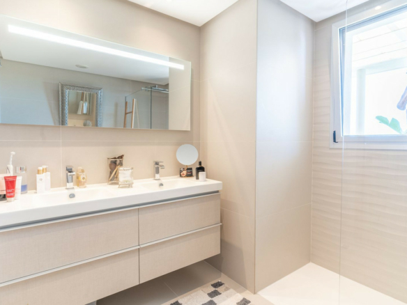 Benahavis – 3B Duplex Penthouse  – Great Views