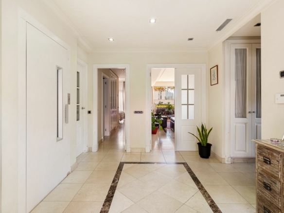 Golden Mile – 4B Residence – Garden – Near Beach