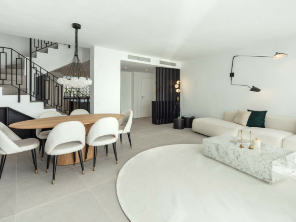 Nueva Andalucia  – 3B Penthouse – Sea Views