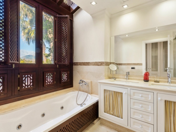 Golden Mile – 4B Residence – Garden – Near Beach
