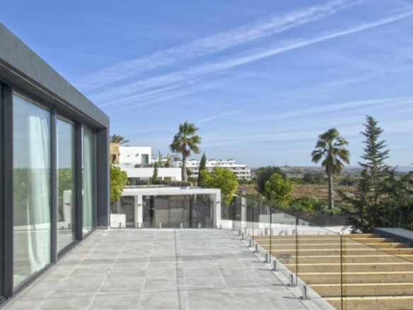 Estepona – Modern Villa – Sea Views – Key ready