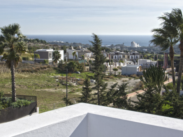 Estepona – Modern Villa – Sea Views – Key ready