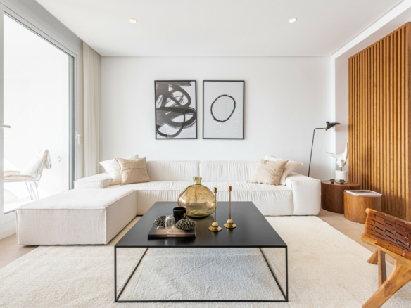 Nueva Andalucia – Reformed 3B Penthouse – Sea Views
