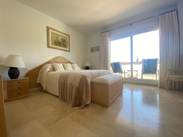 Marbella East  – 3B Apartment –  Sea Views