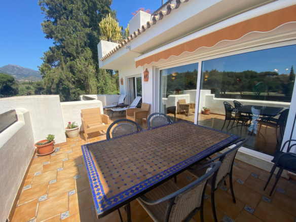 Marbella East  – 3B Apartment –  Sea Views