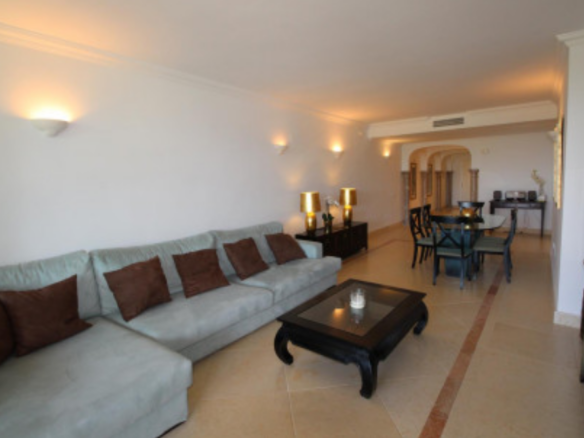 Nueva Andalucia – 2B Garden Apt –  Central – Gated