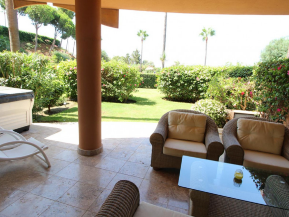 Nueva Andalucia – 2B Garden Apt –  Central – Gated