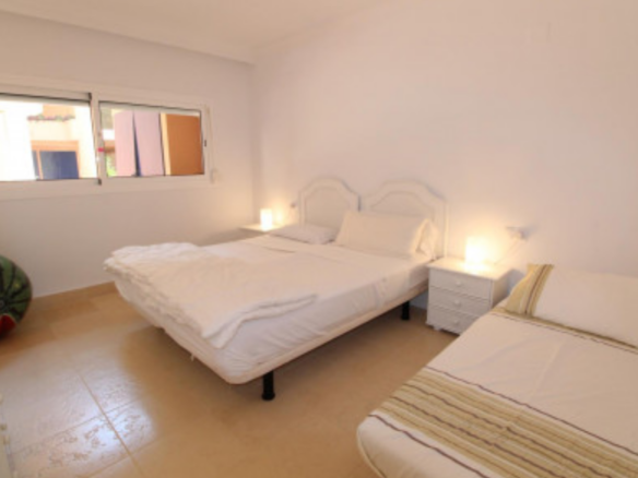 Nueva Andalucia – 2B Garden Apt –  Central – Gated