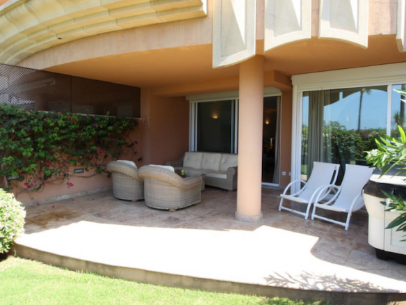 Nueva Andalucia – 2B Garden Apt –  Central – Gated
