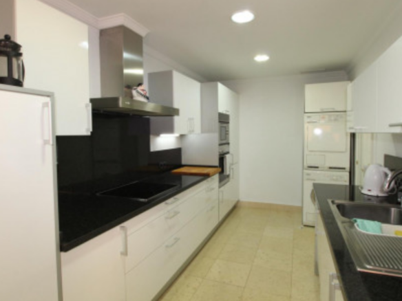 Nueva Andalucia – 2B Garden Apt –  Central – Gated