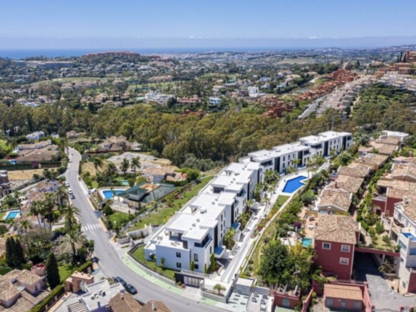 Nueva Andalucia – 3B Garden Apt – Sea Views