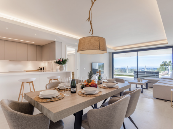 Nueva Andalucia – 3B Garden Apt – Sea Views