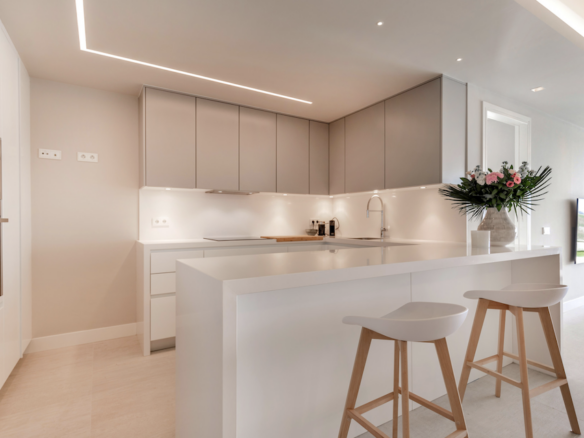 Nueva Andalucia – 3B Garden Apt – Sea Views