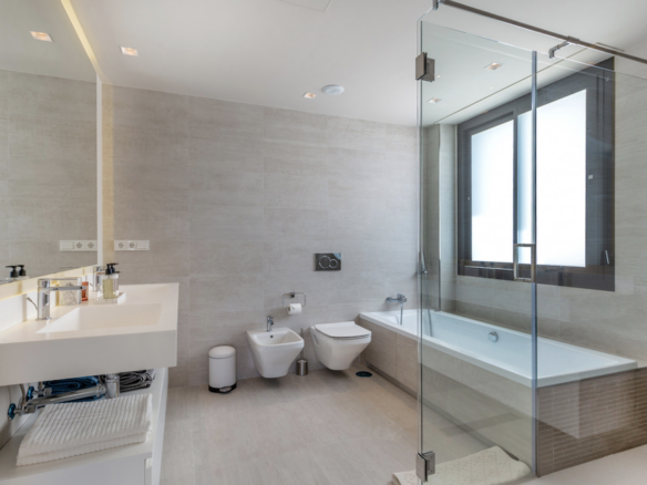 Nueva Andalucia – 3B Garden Apt – Sea Views
