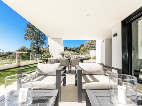 Nueva Andalucia – 3B Garden Apt.  – Seaviews