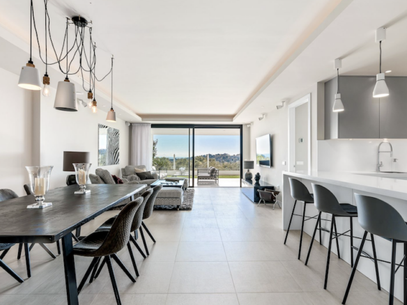 Nueva Andalucia – 3B Garden Apt.  – Seaviews