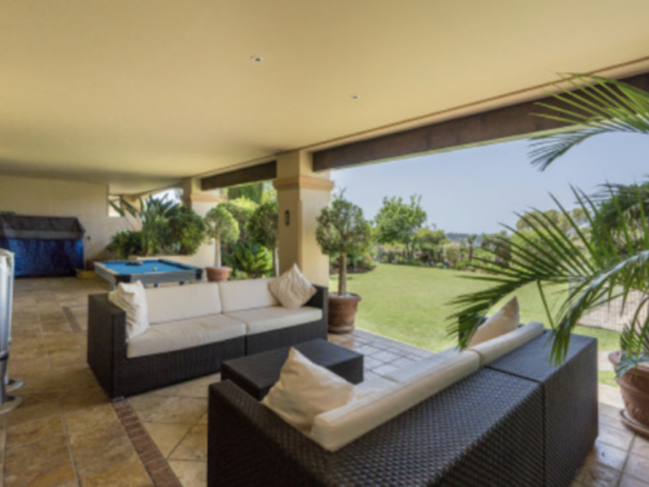 Nueva Andalucia – 3B Luxury Garden Apt – Gated – Gym