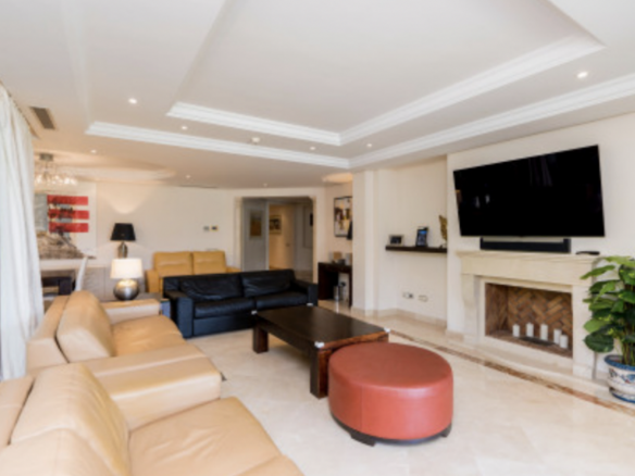 Nueva Andalucia – 3B Luxury Garden Apt – Gated – Gym