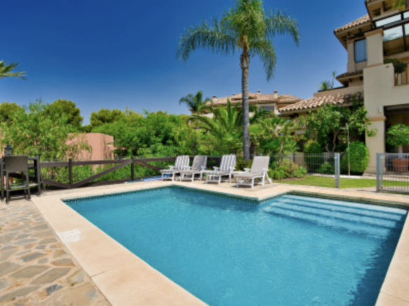 Nueva Andalucia – 3B Luxury Garden Apt – Gated – Gym