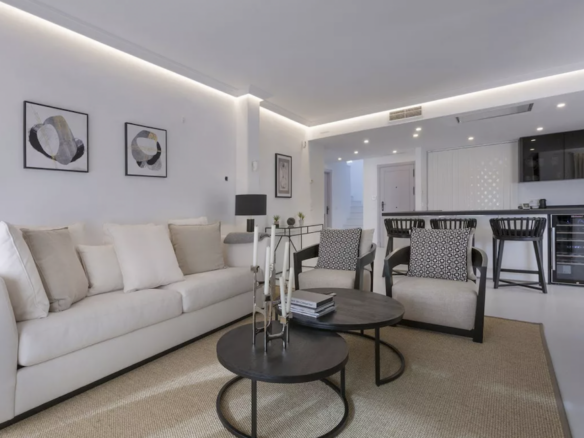 Nueva Andalucia  – 3B Penthouse (344m2 ) – Panoramic Views