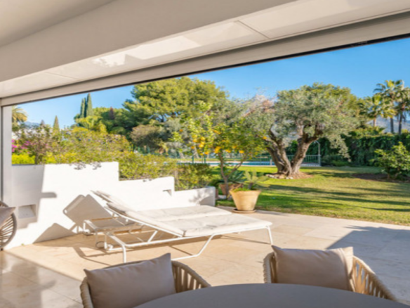 Nueva Andalucia  -3B Townhouse – Great Family Home