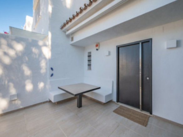 Nueva Andalucia  -3B Townhouse – Great Family Home