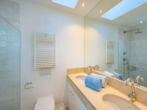 Nueva Andalucia  -3B Townhouse – Great Family Home
