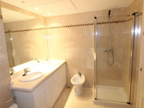 Nueva Andalucia – 4B Apartments – Golf  & Sea Views