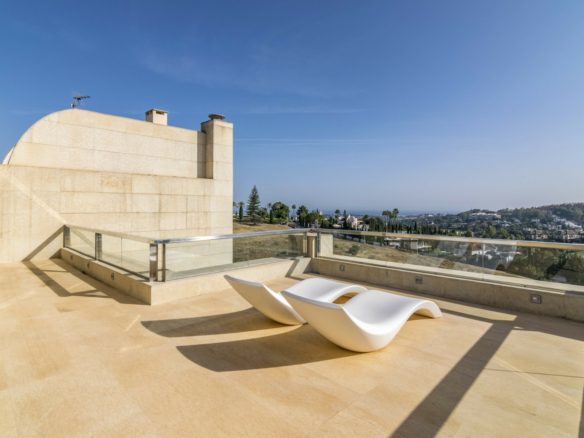 Reserved – Nueva Andalucia – Los Arrayanes – Duplex penthouse (370m2)