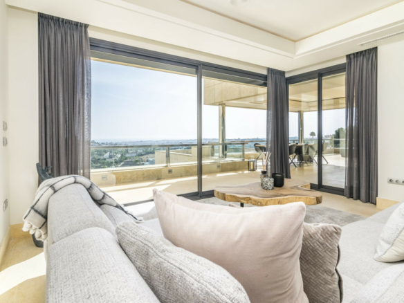 Reserved – Nueva Andalucia – Los Arrayanes – Duplex penthouse (370m2)