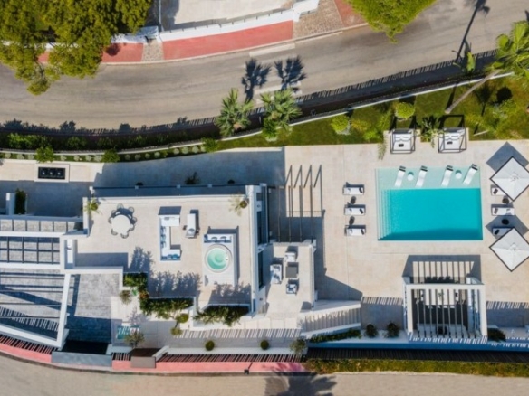 🏠✨ SOLD – Nueva Andalucía – 5B Modern Villa – Central 🌟