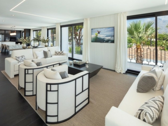 🏠✨ SOLD – Nueva Andalucía – 5B Modern Villa – Central 🌟