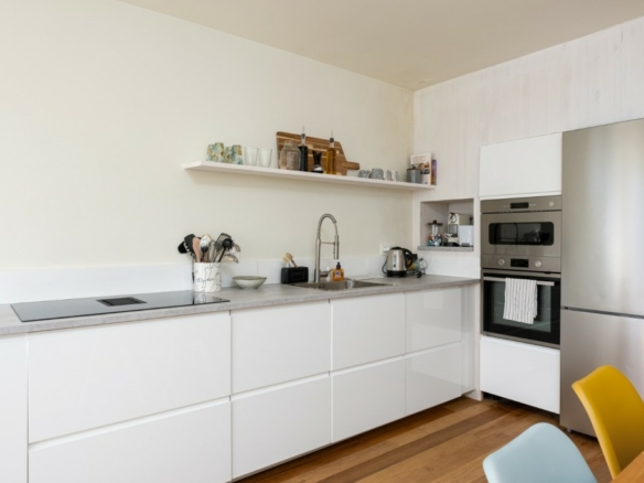 Nueva Andalucia – 3B Duplex Apt. – Close to facilities