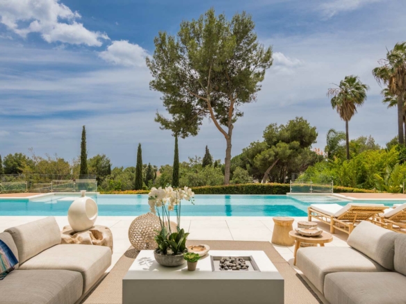 For  Rent –  Sierra Blanca – Luxury 7 Bedrooms Modern Villa –  Sea Views