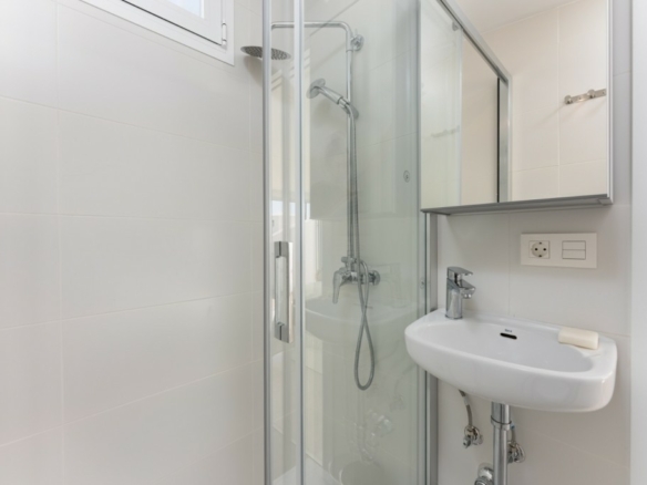 Nueva Andalucia – 3B Duplex Apt. – Close to facilities