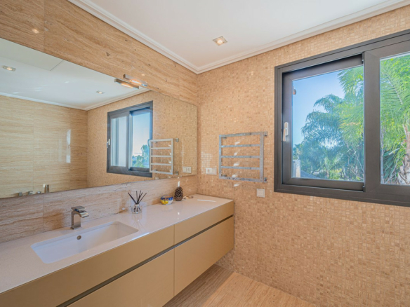 SOLD: Modern Villa in Golden Mile – Gated Tropical Community 🌴