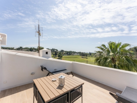 Nueva Andalucia – 3B Duplex Apt. – Close to facilities