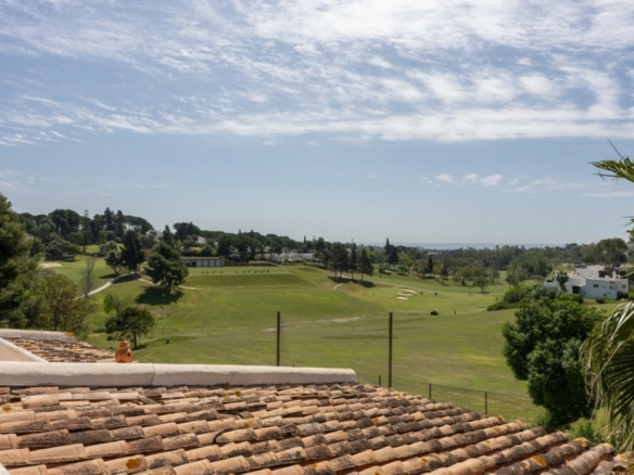 Nueva Andalucia – 3B Duplex Apt. – Close to facilities