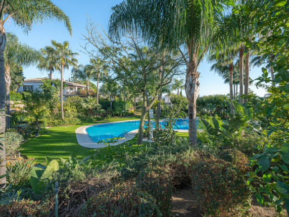 SOLD: Modern Villa in Golden Mile – Gated Tropical Community 🌴