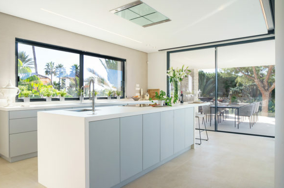 Marbella East – 7B Modern villa – Sea Views