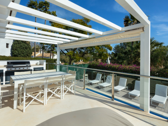 Nueva Andalucia – 5B Villa – Key Ready  – Sea Views