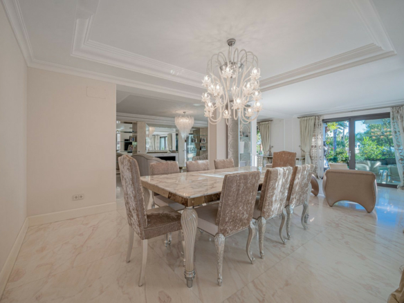 SOLD: Modern Villa in Golden Mile – Gated Tropical Community 🌴