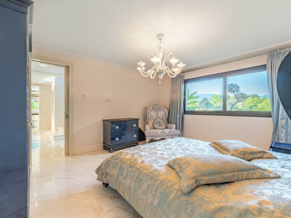 SOLD: Modern Villa in Golden Mile – Gated Tropical Community 🌴