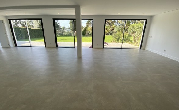 For sale – Nueva Andalucia –  Nice 3B Bungalow – Gated  -1st Line Golf