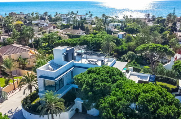 Marbella East – 7B Modern villa – Sea Views