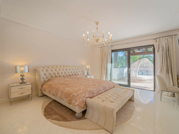 SOLD: Modern Villa in Golden Mile – Gated Tropical Community 🌴