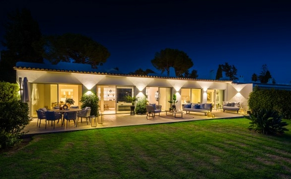For sale – Nueva Andalucia –  Nice 3B Bungalow – Gated  -1st Line Golf