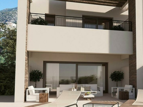 Istan – 3 B Townhouse – Off Plan – Great Views